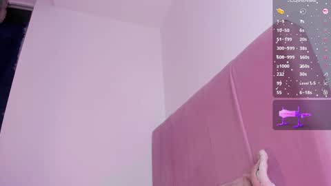 Snapshot of alanasnow__ chatting on 4, 2, 2025 Alana online show from 4, 2, 2025