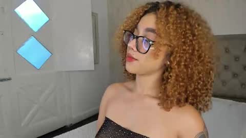 Snapshot of alanaxbrown chatting on 20, 2, 2026 Tell me Alana online show from 20, 2, 2026