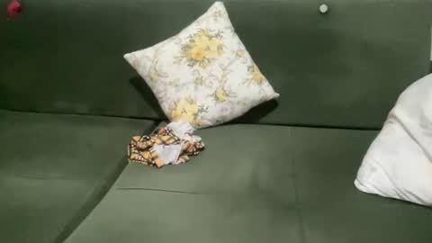 alarasissy online show from 8, 9, 2025