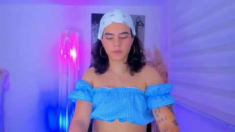   online show from 26, 10, 2025