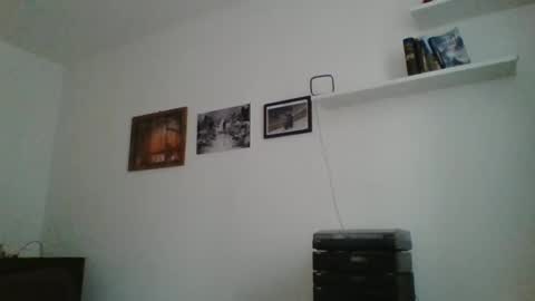 Snapshot of albertodivenire chatting on 8, 2, 2025 albertodivenire online show from 8, 2, 2025