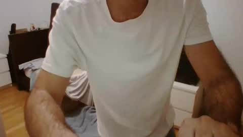 Snapshot of albertodivenire chatting on 22, 2, 2025 albertodivenire online show from 22, 2, 2025