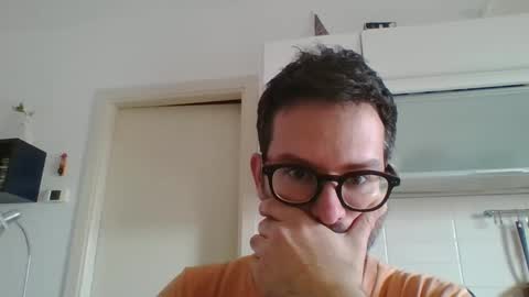 Snapshot of albertodivenire chatting on 9, 3, 2025 albertodivenire online show from 9, 3, 2025