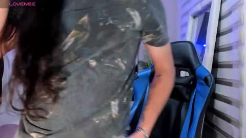 ale_noah_xxx online show from 11, 1, 2025