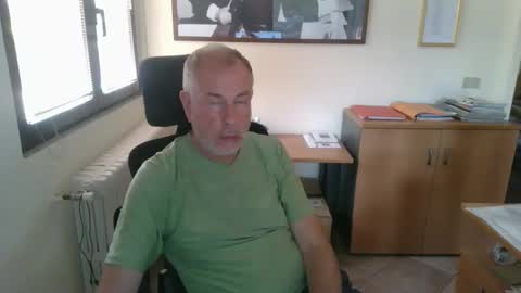 Snapshot of aleandela chatting on 30, 5, 2026 aleandela online show from 30, 5, 2026