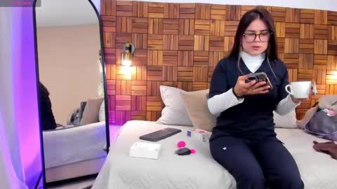 Snapshot of aleessiia chatting on 14, 4, 2026 alessia online show from 14, 4, 2026