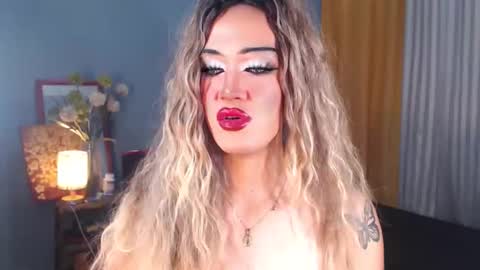 aleinacroft online show from 19, 11, 2025