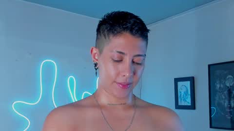 Alejandra online show from 10, 10, 2025