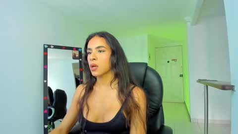 Alejandra Arango online show from 9, 2, 2026