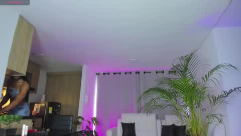 A L E J A N D R A online show from 9, 11, 2025