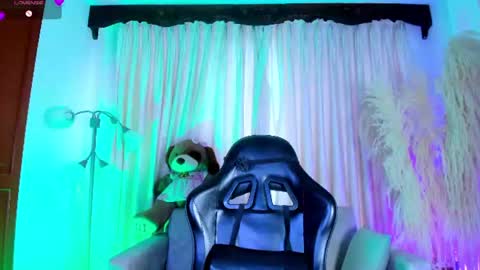 Snapshot of alejagarcia_ chatting on 20, 6, 2026 CUTE ALEJA online show from 20, 6, 2026