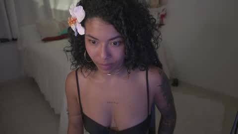 Snapshot of alejandra_kiss98 chatting on 13, 12, 2024 O.F alejandra h1998 stream 300 pm - 1100 pm online show from 13, 12, 2024