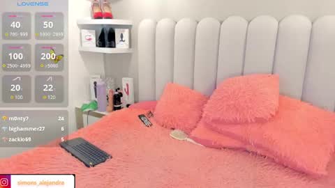 Snapshot of alejandra_simons chatting on 12, 12, 2024 alejandra_simons online show from 12, 12, 2024