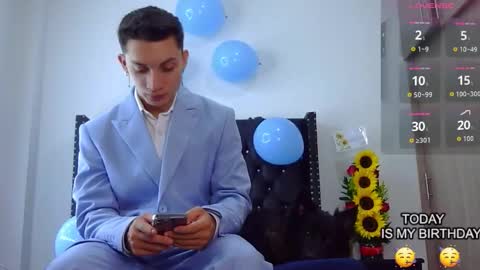 Snapshot of alejandro_g23 chatting on 16, 10, 2025 Alejo online show from 16, 10, 2025