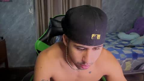 Snapshot of alejandrojf_00 chatting on 28, 4, 2026 Daiki jack online show from 28, 4, 2026