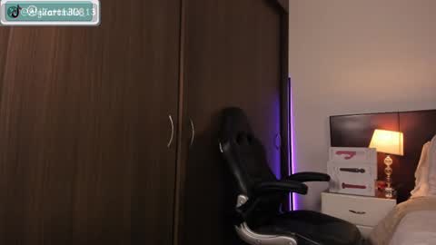 Alejandra online show from 6, 3, 2025