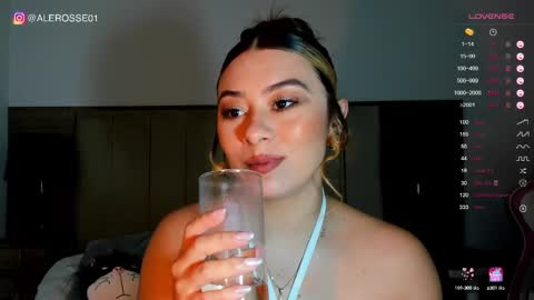 alejandra independent models online show from 7, 3, 2025