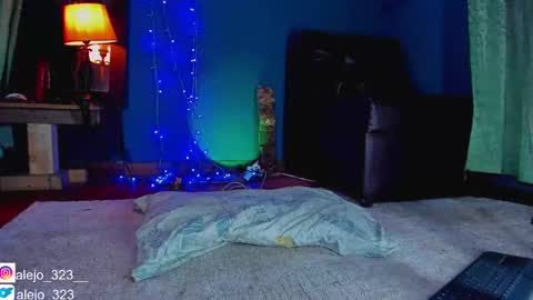 alejo_323__ online show from 4, 3, 2025