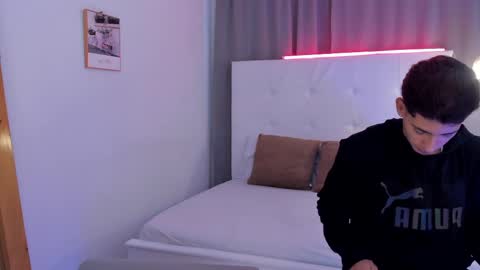 alejo_exotic online show from 22, 5, 2026