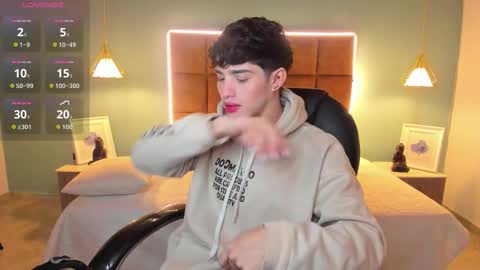 ALejoo Saenz online show from 2, 12, 2025