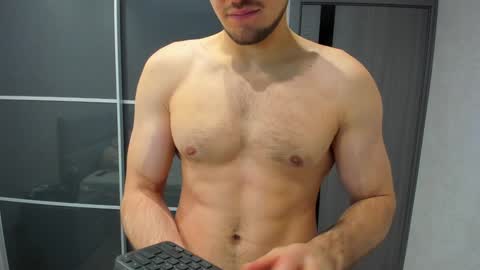 Snapshot of aleks_brown chatting on 8, 2, 2025 aleks_brown online show from 8, 2, 2025