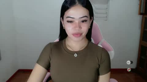Snapshot of alesha_vibe_me chatting on 8, 12, 2024 alesha_vibe_me online show from 8, 12, 2024