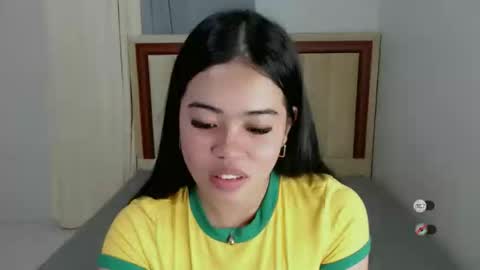Snapshot of alesha_vibe_me chatting on 19, 9, 2025 alesha_vibe_me online show from 19, 9, 2025