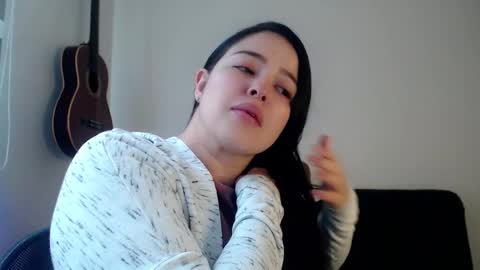 Snapshot of aleska__bell chatting on 7, 10, 2025 Aleska online show from 7, 10, 2025