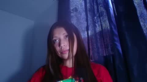 QUEEN OFF MILk  IM BACK  15 NOV online show from 19, 12, 2024