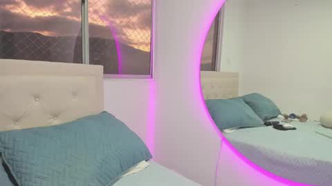 Snapshot of alessa_m71 chatting on 8, 1, 2025 Alessa Moreno online show from 8, 1, 2025