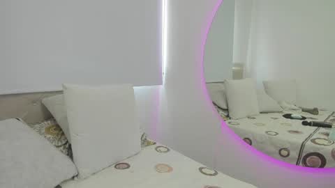 Snapshot of alessa_m71 chatting on 21, 1, 2025 Alessa Moreno online show from 21, 1, 2025