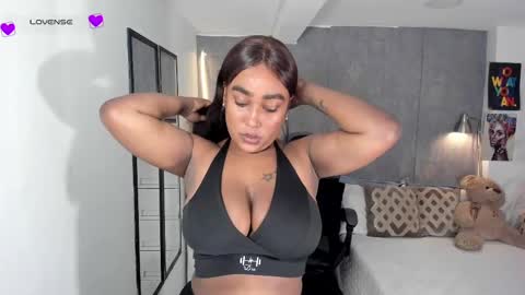 Snapshot of alessia_anderson07 chatting on 16, 9, 2025 Yy online show from 16, 9, 2025
