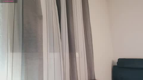 alessia_bloom_ online show from 15, 4, 2026