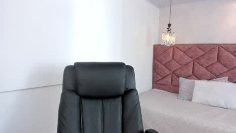 Snapshot of alessia_storm_ chatting on 4, 6, 2026 Alessia online show from 4, 6, 2026