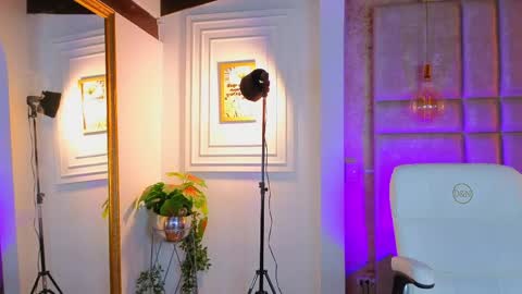 Snapshot of alessialondon chatting on 11, 5, 2026 Alessia online show from 11, 5, 2026