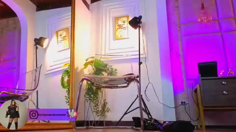Snapshot of alessialondon chatting on 3, 6, 2026 Alessia online show from 3, 6, 2026