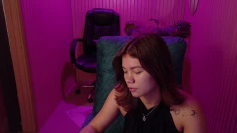 alessiamonroe_ online show from 28, 5, 2026