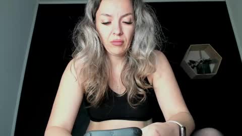 Snapshot of alesys69 chatting on 4, 5, 2026 alesys69 online show from 4, 5, 2026