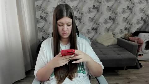 Aletta Oushen online show from 27, 3, 2026