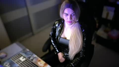 Leyla Leg online show from 15, 7, 2026