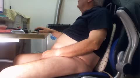 Snapshot of alex47100 chatting on 11, 12, 2024 alex47100 online show from 11, 12, 2024