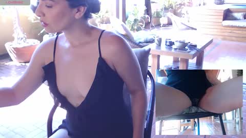 Snapshot of alex_and_theprof chatting on 17, 11, 2025 ALEX online show from 17, 11, 2025