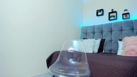 Snapshot of alex_cute77 chatting on 24, 1, 2025 alex online show from 24, 1, 2025