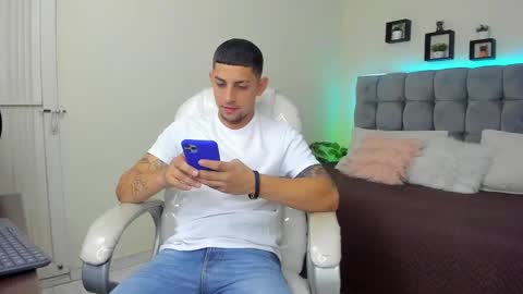 Snapshot of alex_cute77 chatting on 13, 2, 2025 alex online show from 13, 2, 2025