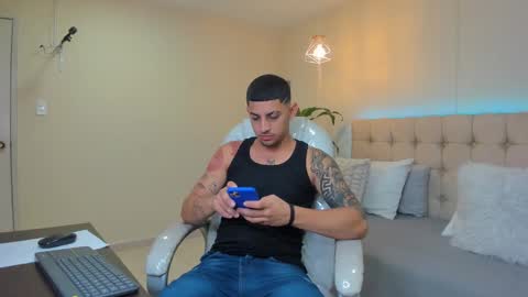 Snapshot of alex_cute77 chatting on 3, 3, 2025 alex online show from 3, 3, 2025