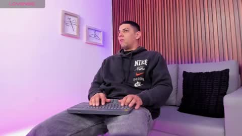 alex online show from 8, 4, 2026