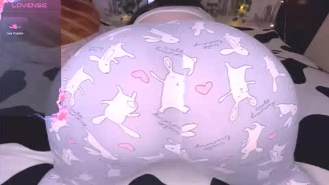 Snapshot of alex_dreams_ chatting on 5, 1, 2026 Alex online show from 5, 1, 2026