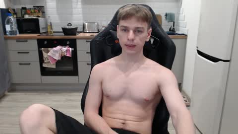 Snapshot of alex_gotcha chatting on 21, 12, 2024 Alex online show from 21, 12, 2024