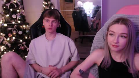 Snapshot of alex_gotcha chatting on 12, 1, 2025 Alex online show from 12, 1, 2025