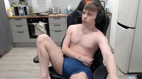Snapshot of alex_gotcha chatting on 4, 3, 2025 Alex online show from 4, 3, 2025